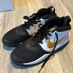 Nike Youth